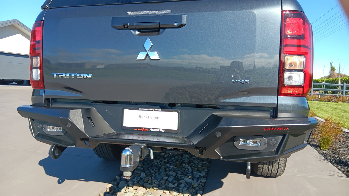 Rockarmor GT rear step tow bar fitted to Mitsubishi Triton MV