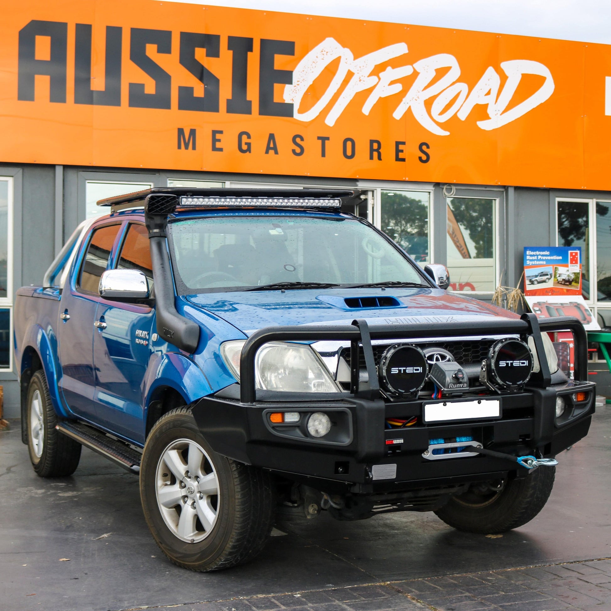 Rockarmor Premium Steel Bullbar - Toyota Hilux N70 2005 - 2011 (Bumper Cut)