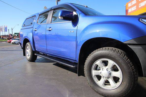 Rockarmor Steel Rockslider Side Steps - Isuzu Dmax Dual Cab 2012 - Early 2020 Models