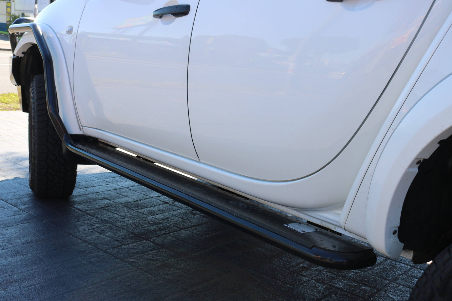 Rockarmor Steel Rockslider Side Steps - Mitsubishii Triton ML/MN 2006 - 2015